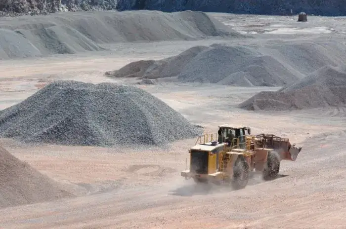 Kruszywo z recyklingu – co to jest i dlaczego warto je stosować?