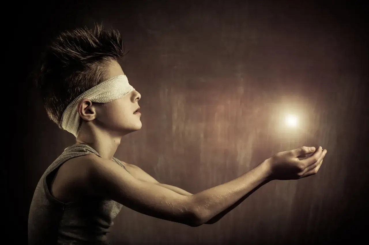 Co widzą osoby niewidome? Zaskakujące sposoby postrzegania świata