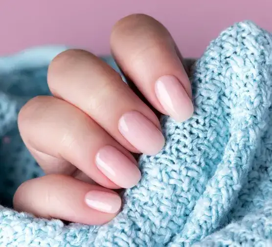 Jak utwardzić paznokcie pod hybrydę: 5 skutecznych metod