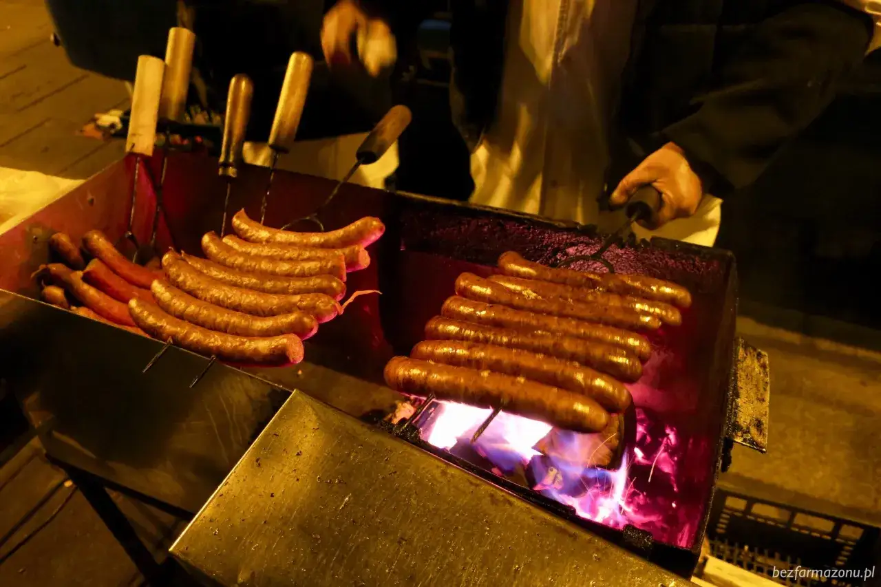 Kiełbasa z Niebieskiej Nyski: Kultowa legenda Krakowa czy warto?