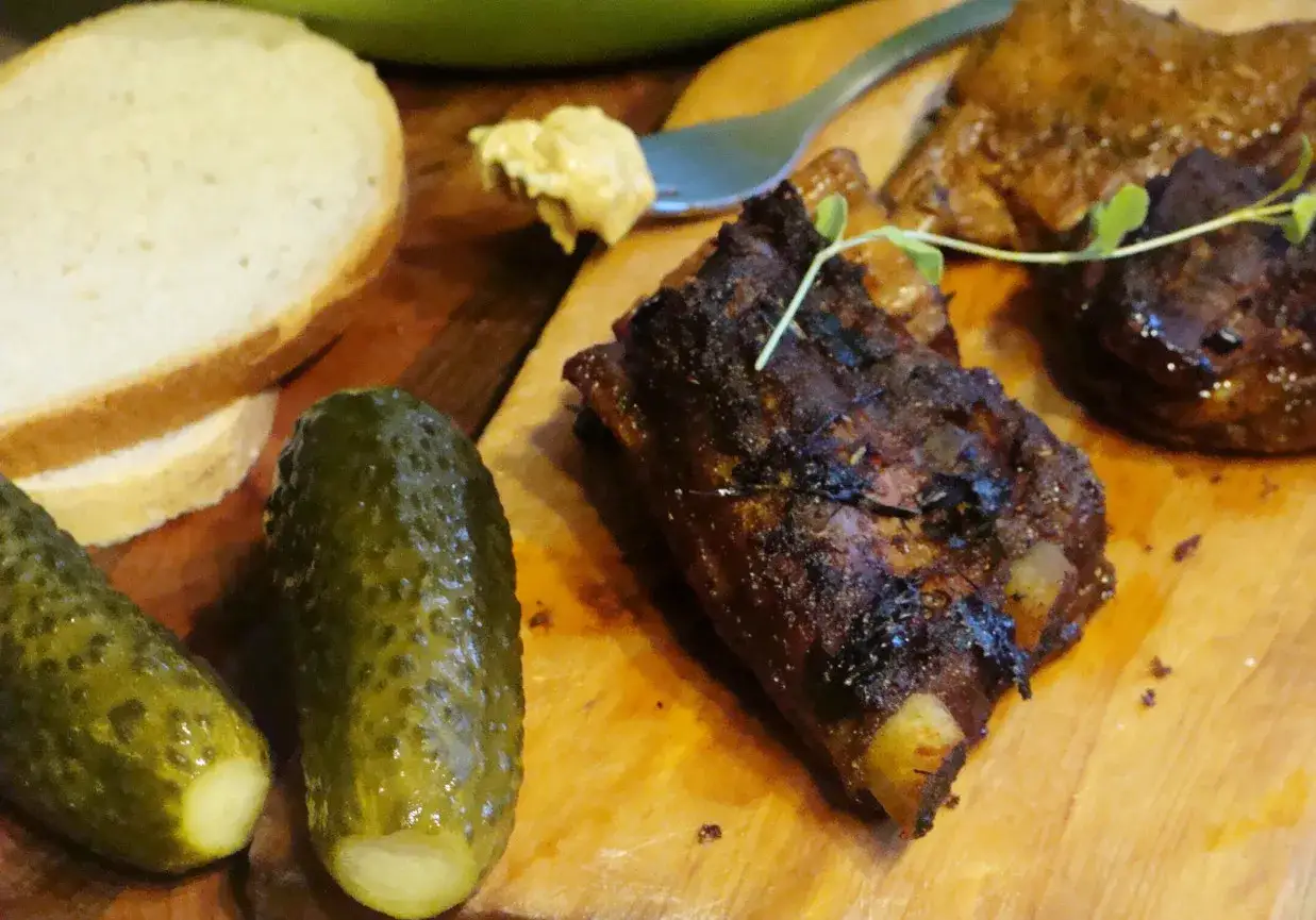 Jak długo piec żeberka w piekarniku - sekret perfekcyjnego smaku i chrupkości