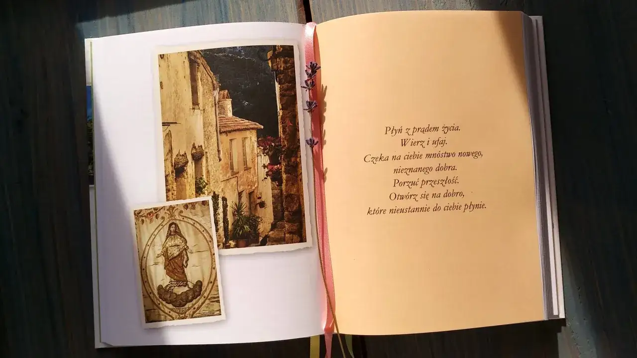 Najpiękniejsza modlitwa poranna: inspiracje i rytuały na każdy dzień