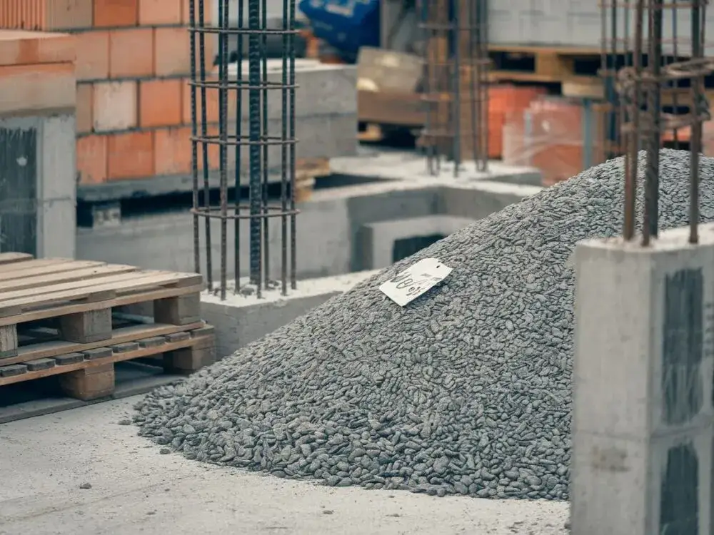 Ile kosztuje żwir do betonu? Sprawdź ceny i wybierz najlepszy materiał