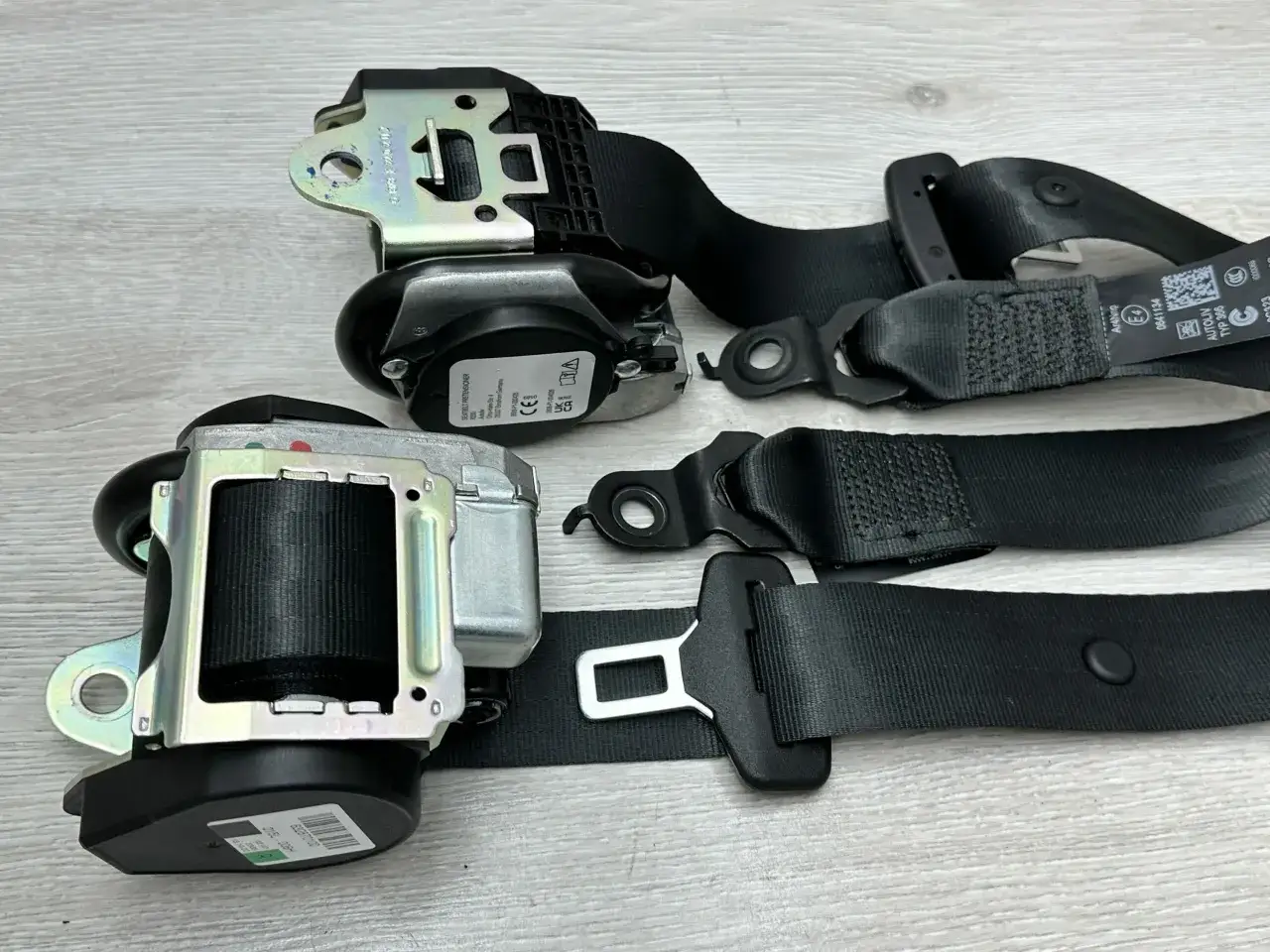 Zacinający się pas bezpieczeństwa? Szybka diagnoza i naprawa DIY