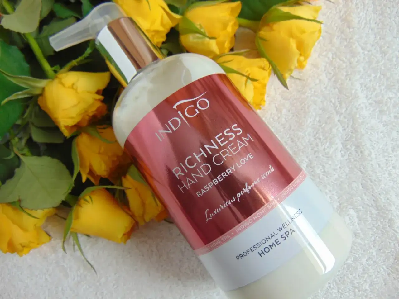 Domowe SPA z Indigo: Odkryj sekrety trwałych zapachów i relaksu