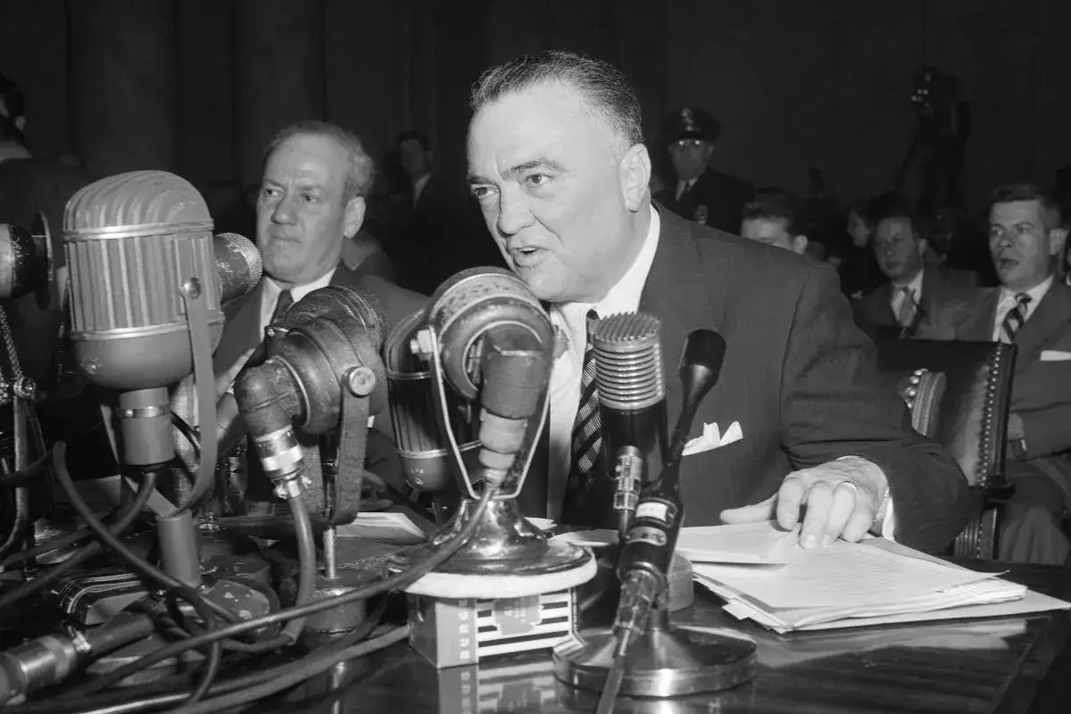 Hoover Edgar: Historia postaci, która zdefiniowała FBI i jej długotrwały wpływ