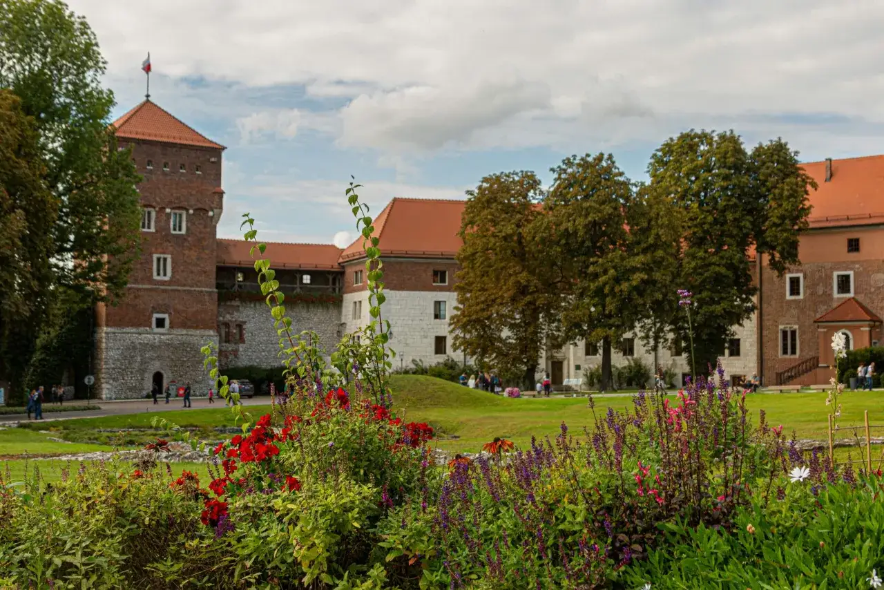 Zwiedzanie Wawelu: Przewodnik krok po kroku bilety, trasy, porady