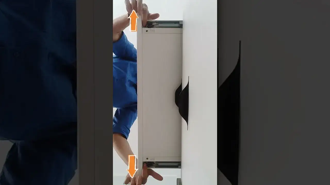 Jak wyjąć szufladę z szafki łazienkowej Cersanit - krok po kroku i bez problemów