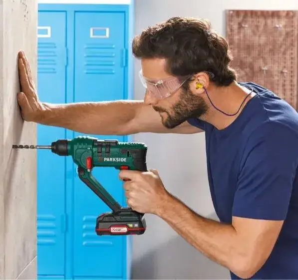 Jak łatwo i bezpiecznie wymienić wiertło w wiertarce – krok po kroku