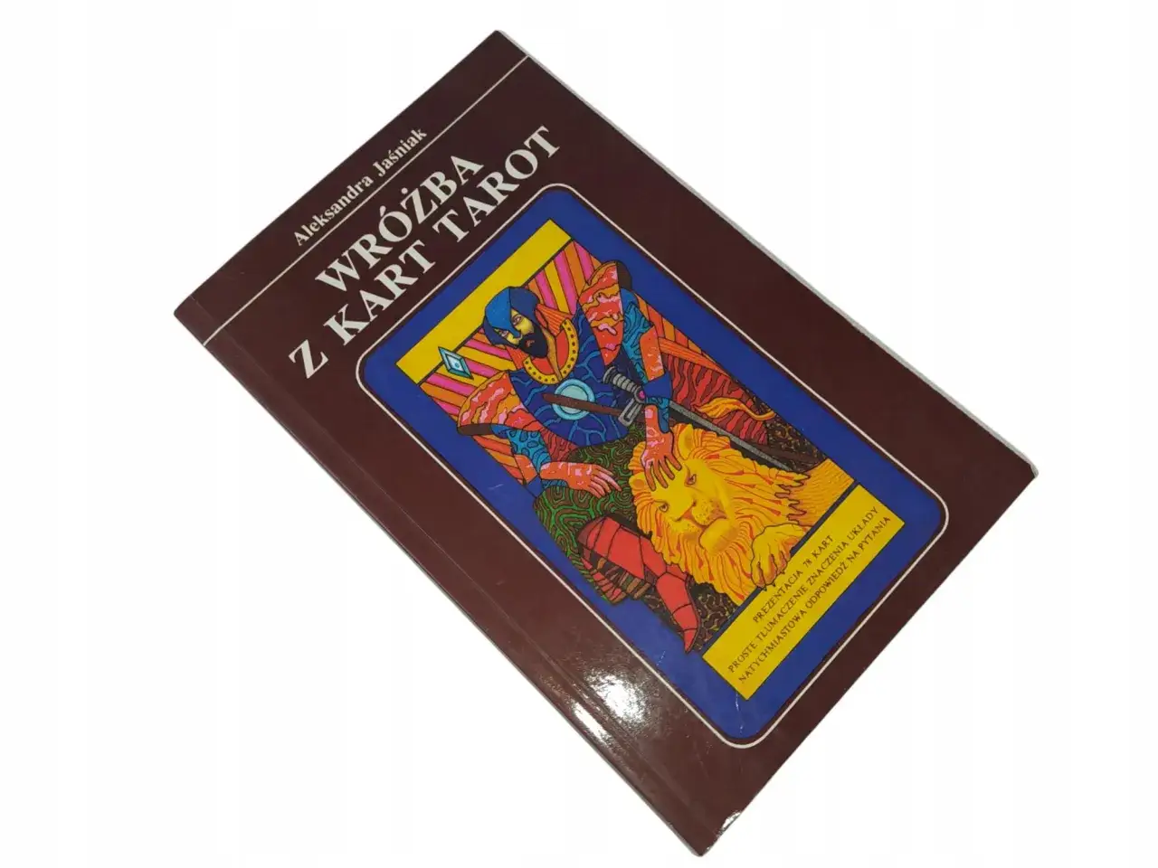 Wróżba i przepowiednia inaczej: synonimy, metody, różnice. Poznaj!