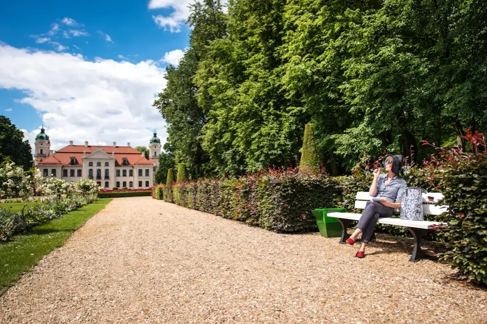 Kiedy odwiedzić Muzeum Kozłówka? Godziny otwarcia i ukryte skarby pałacu