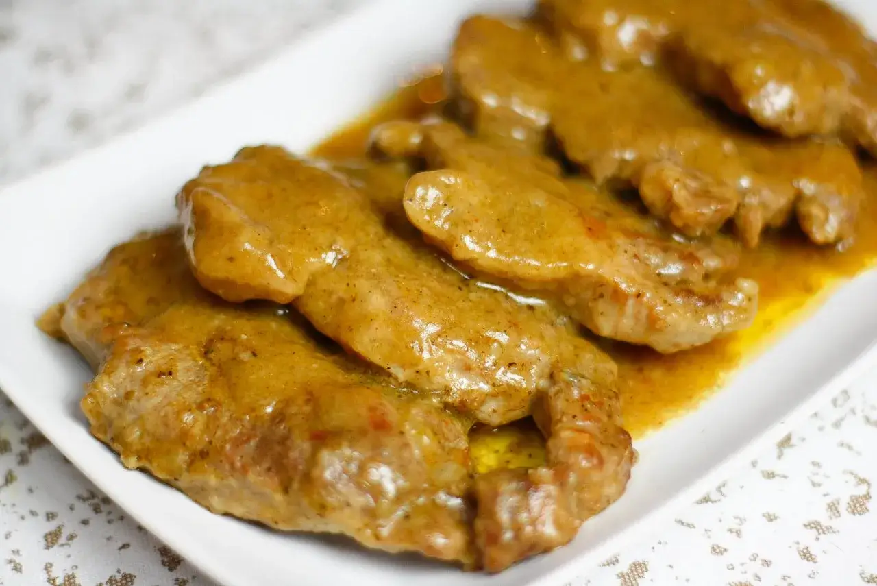 Jak zrobić sos z karkówki? Sekret smaku i gładkiej konsystencji