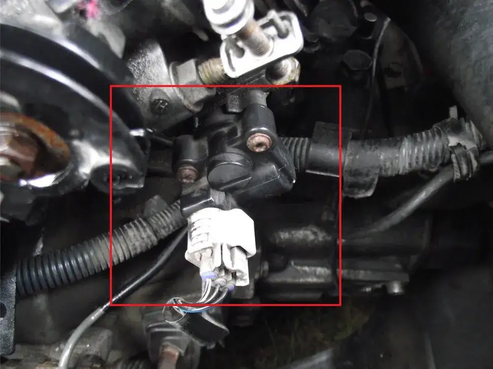 Gaśnięcie silnika? Sprawdź silnik krokowy! Objawy i naprawa