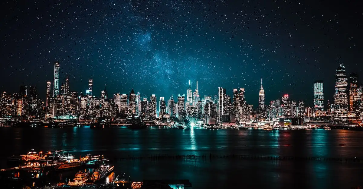 Nocny Agent - dynamiczny nowy serial sensacyjny. Recenzja z 2023 roku