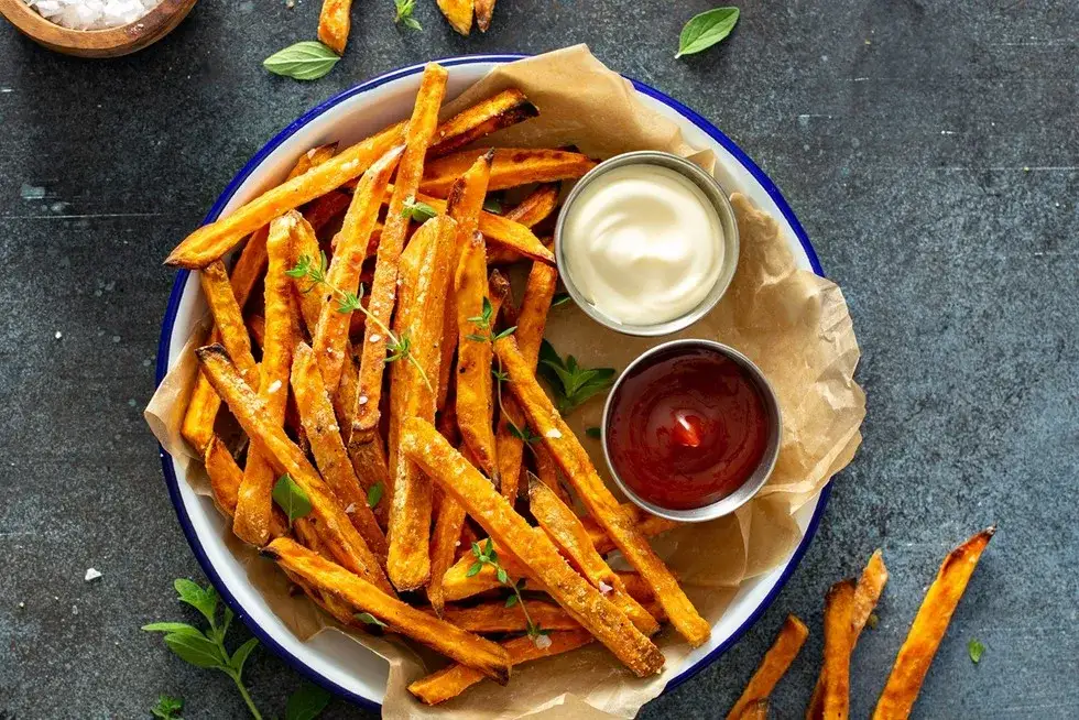 Jak smakują frytki z frytkownicy beztłuszczowej? Zaskakujące różnice!