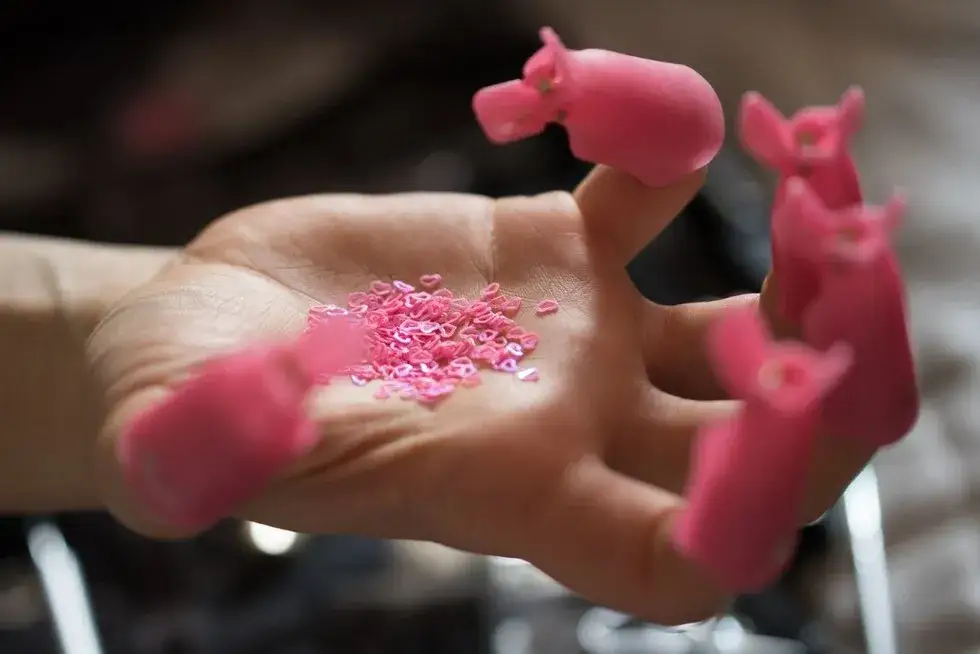 Jak usunąć hybrydy w domu - skuteczne metody bez ryzyka uszkodzeń