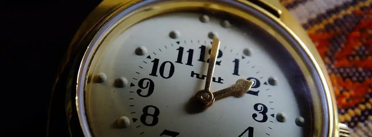 Zegarki dla niewidomych mówiące – popraw jakość życia i bezpieczeństwo