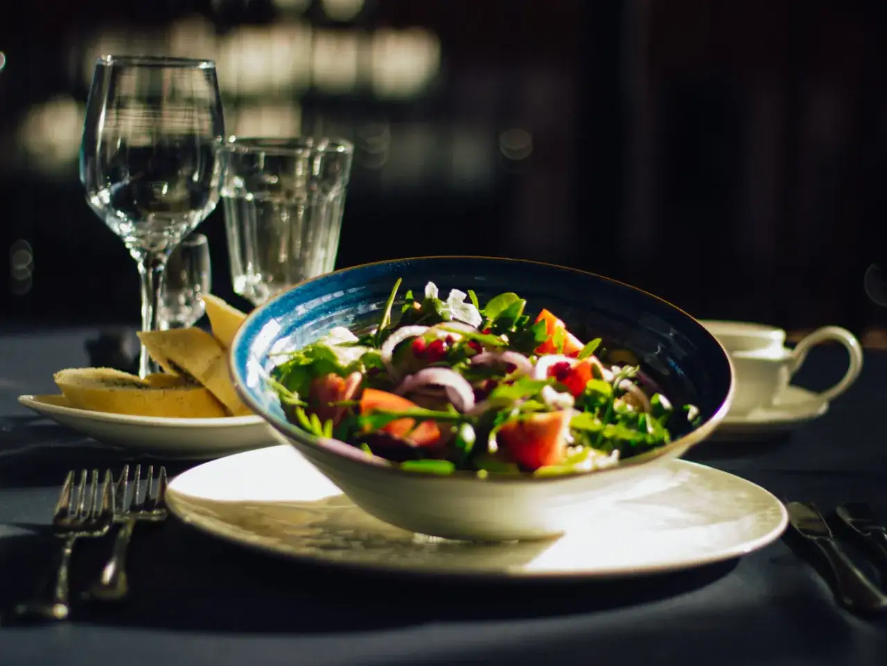 Gdzie zjeść w Puławach? Odkryj najlepsze restauracje i smaki