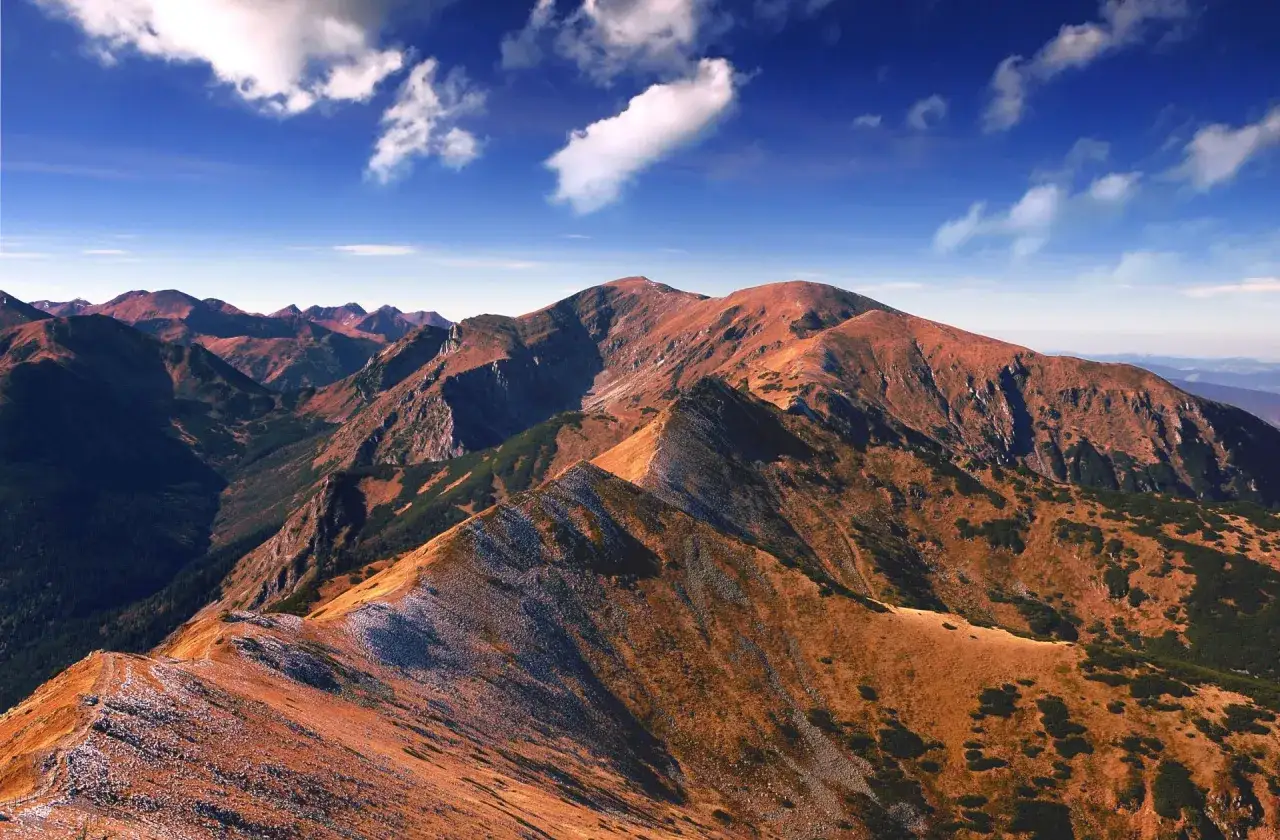 Czerwone Wierchy z Białki? Planuj i odkryj lokalne widoki!
