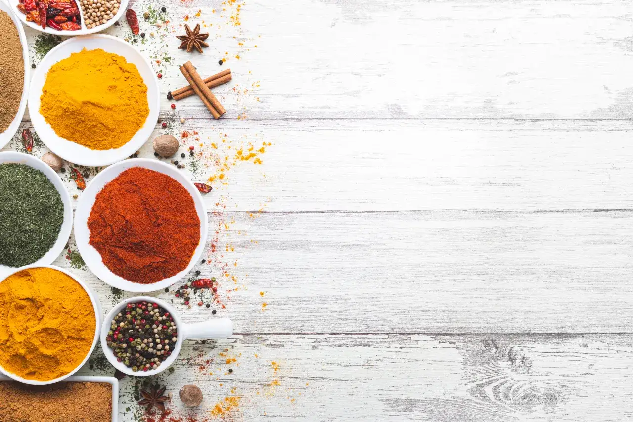 Poznaj najlepsze przyprawy do indyka: zasady doprawiania i smaczne kombinacje