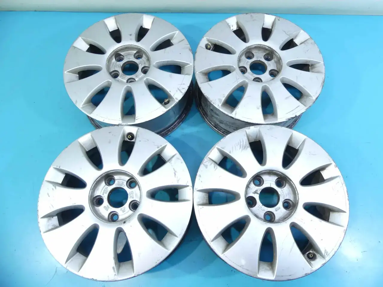 Audi A3 8P: Jak dobrać felgi stalowe? Uniknij kosztownych błędów!