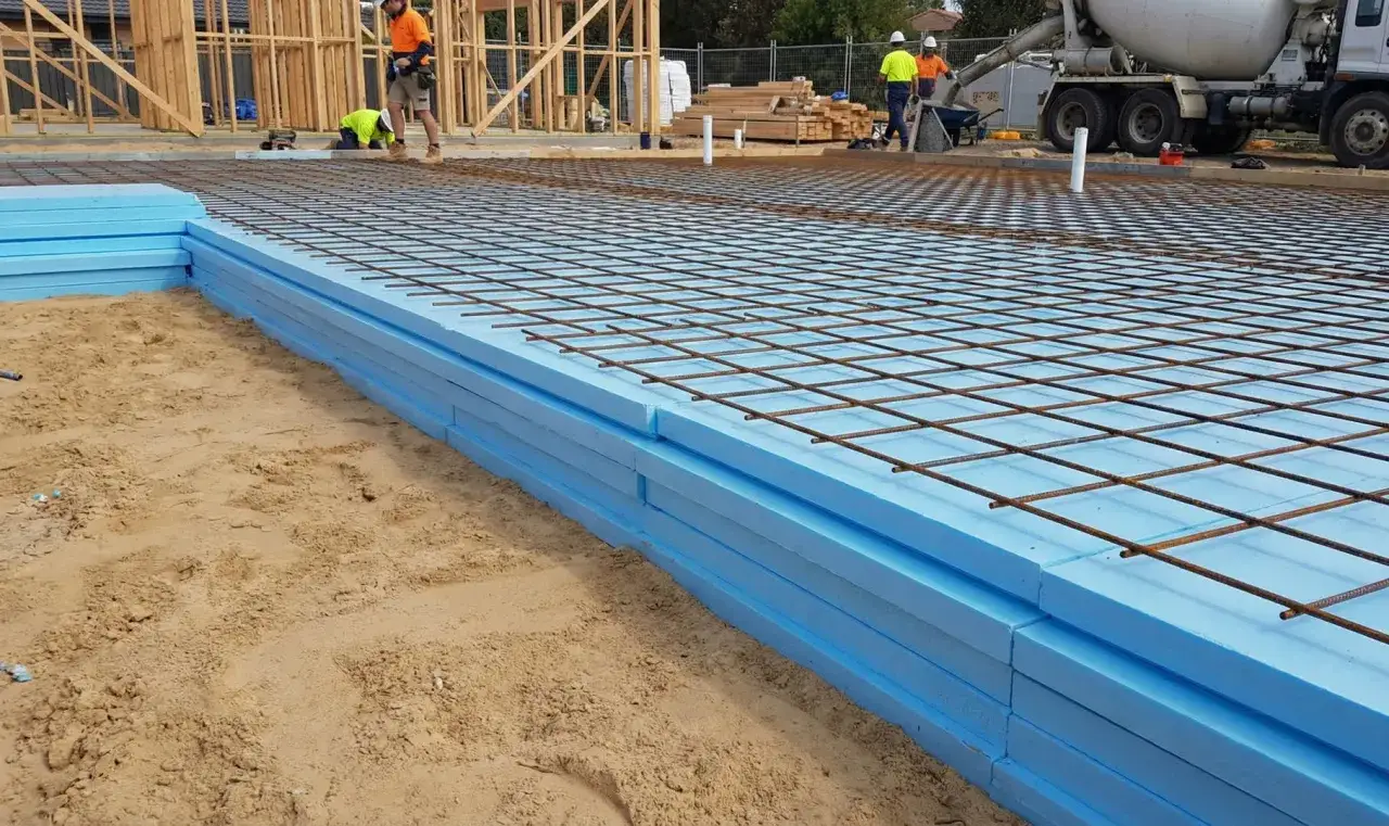 Grubość styroduru na fundament: Jak wybrać i uniknąć błędów?