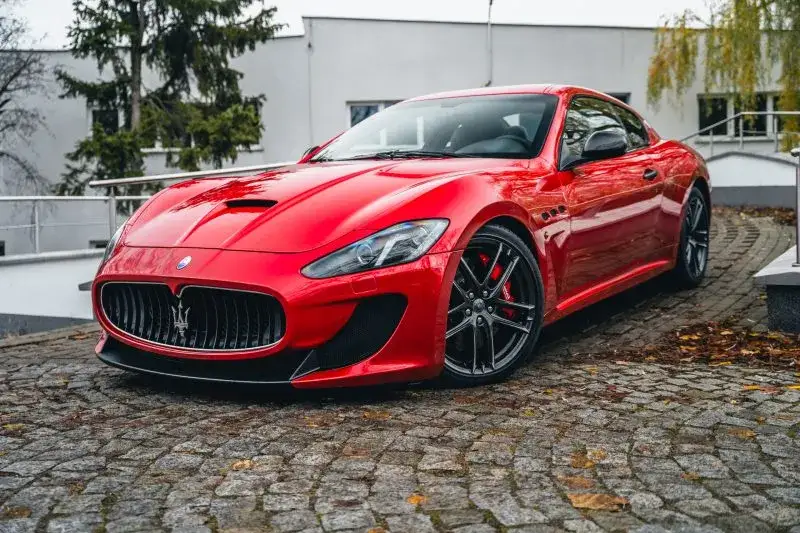 Ile kosztuje Maserati GranTurismo? Ceny nowych i używanych modeli