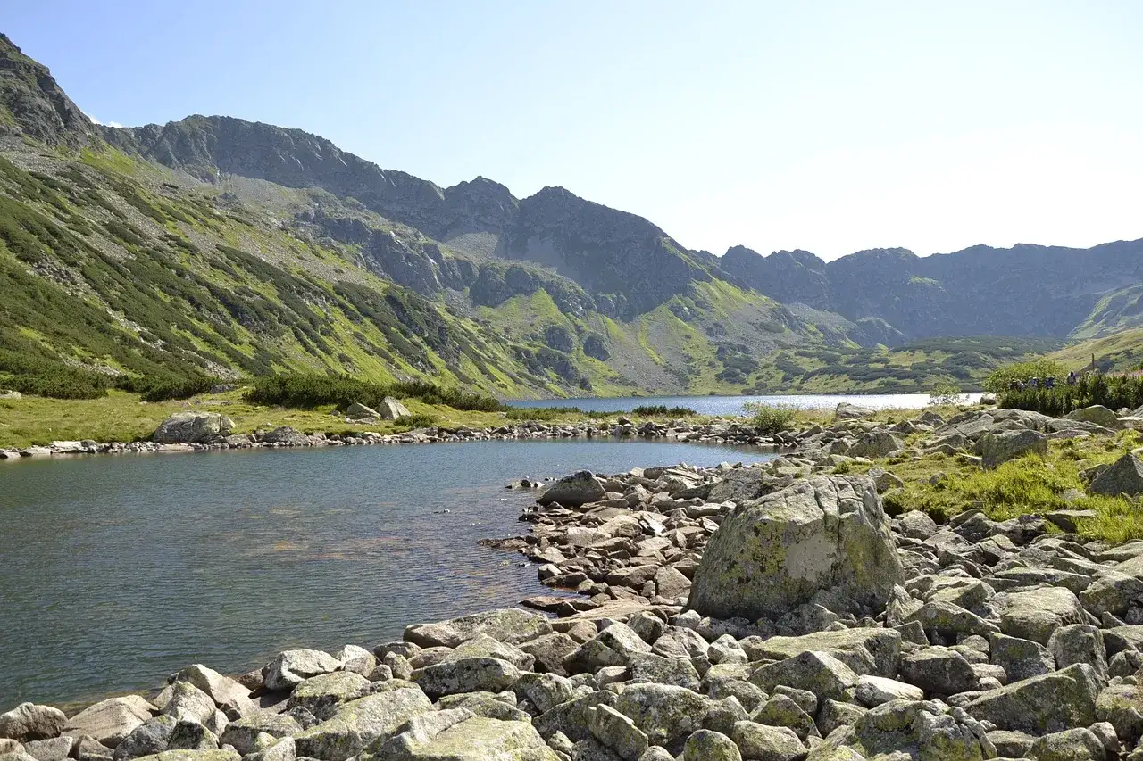 Najlepsze szlaki w Zakopanem: odkryj nieznane trasy i widoki