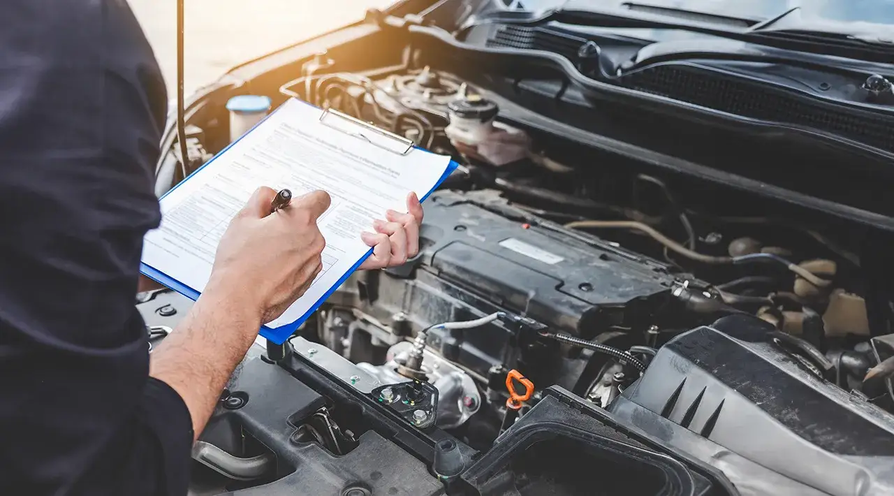 Ile kosztuje przegląd gwarancyjny samochodu i czy można go uniknąć?