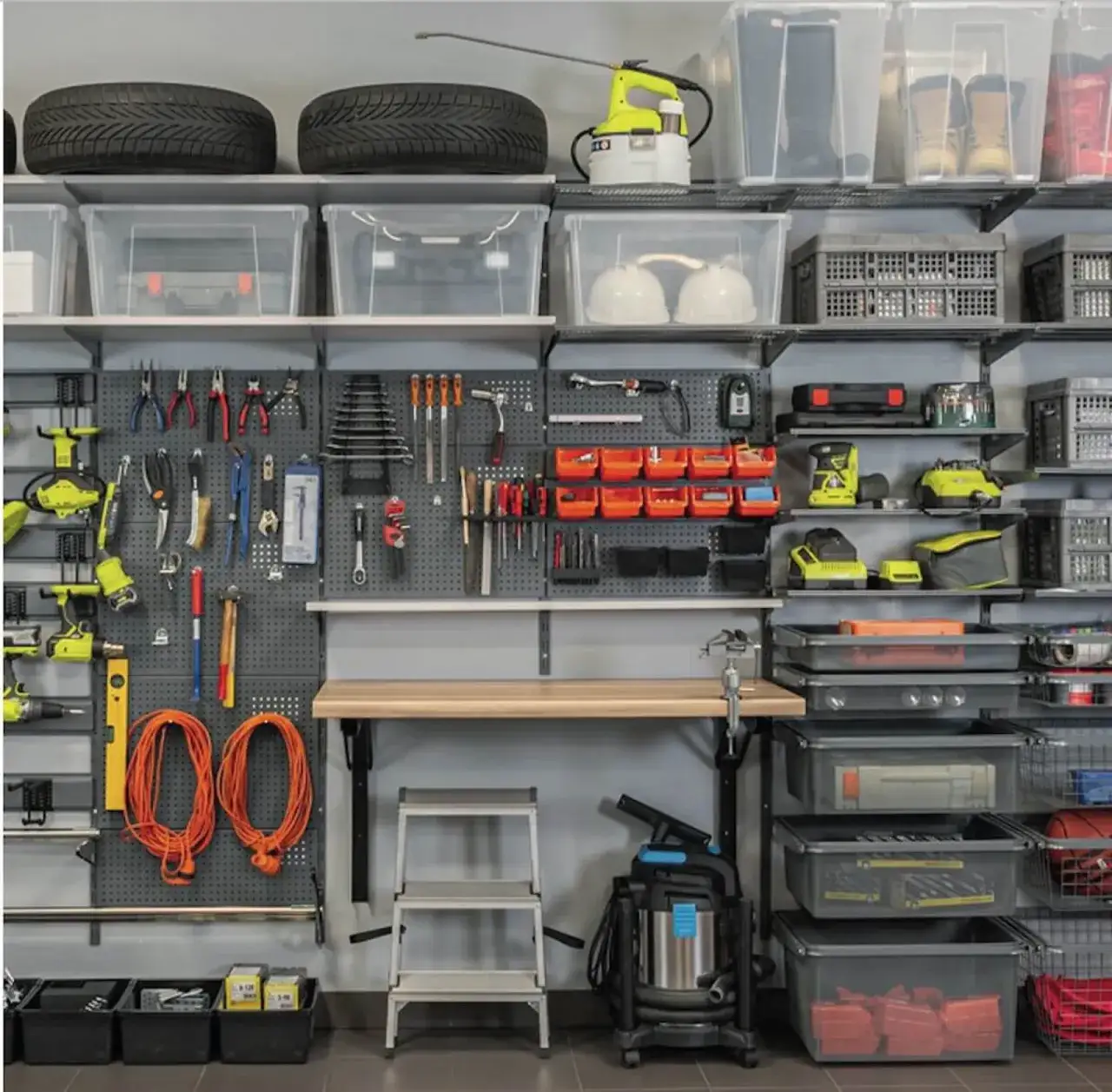 Jak urządzić garaż, aby unikać bałaganu i maksymalnie wykorzystać przestrzeń