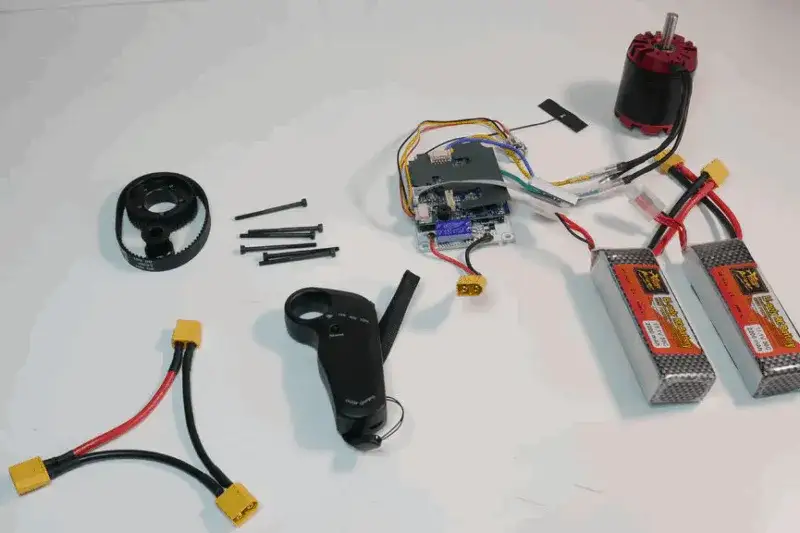 Jak zbudować deskę elektryczną: kompletny poradnik DIY