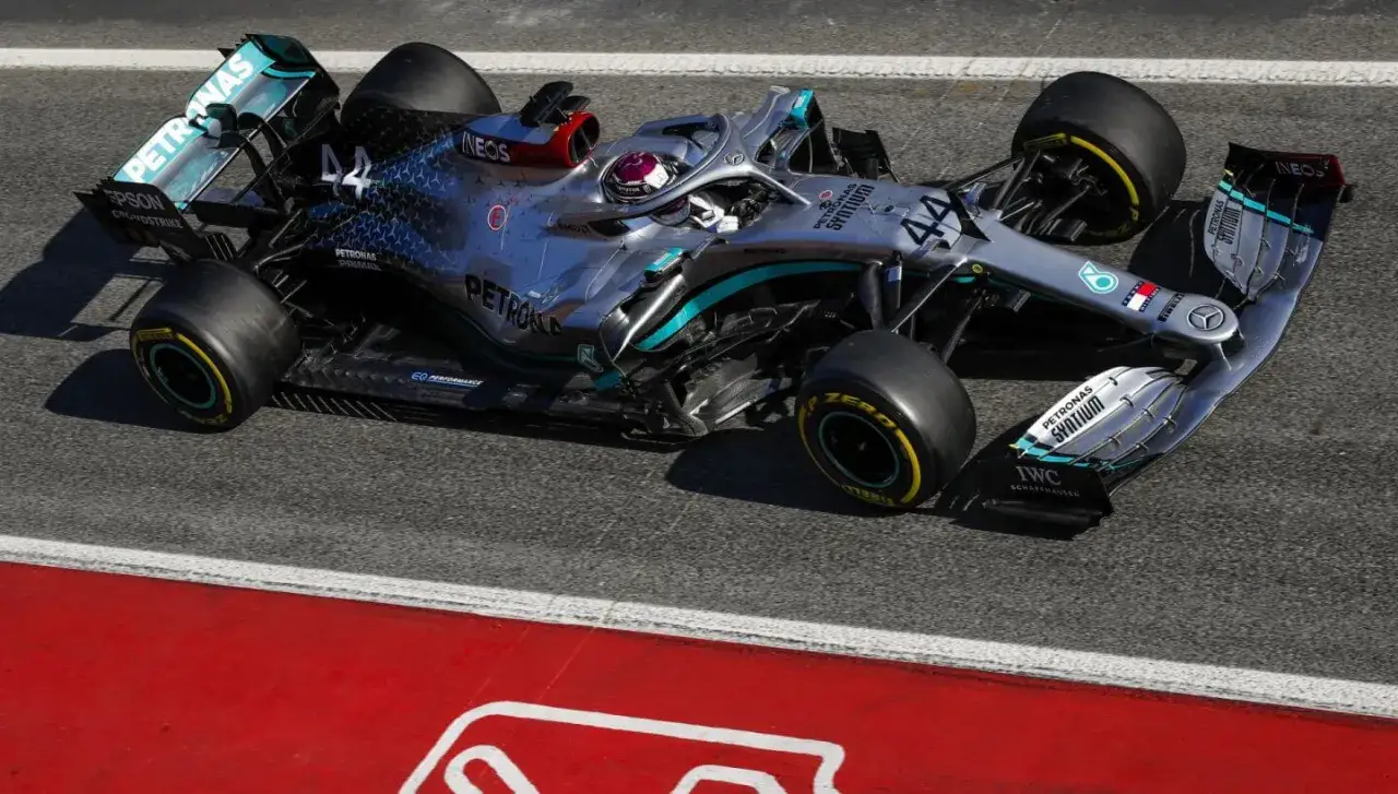 Technologia DAS w bolidach Mercedes: Jak to działa?