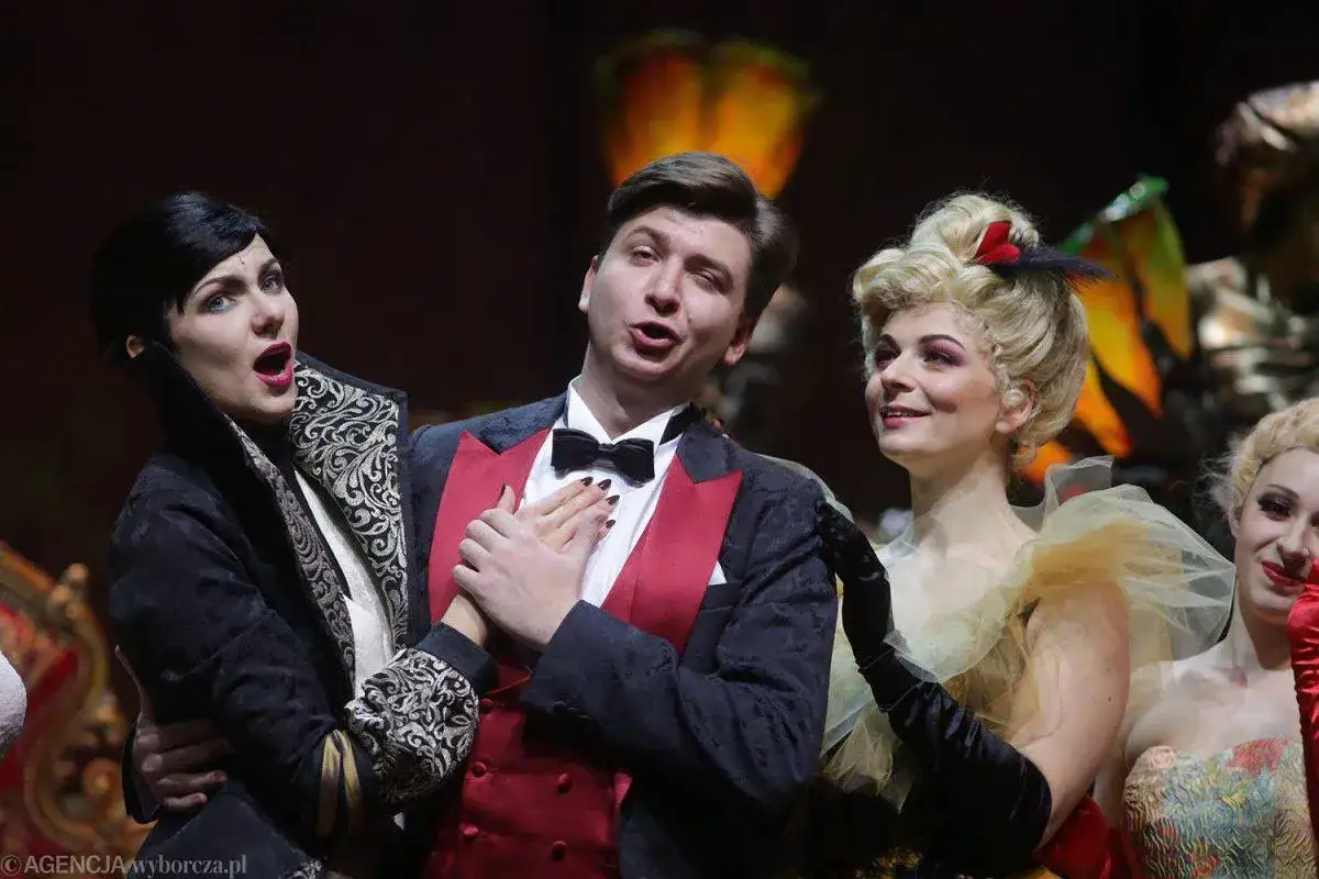 Świętoszek Moliera: Jak hipokryzja działa dziś? Recenzja