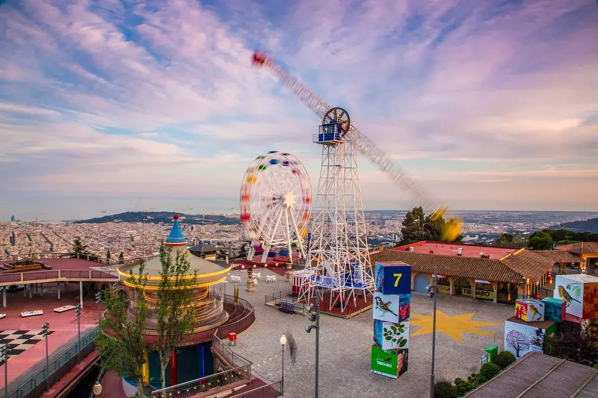 Todo lo que necesitas saber sobre el parque de atracciones Tibidabo