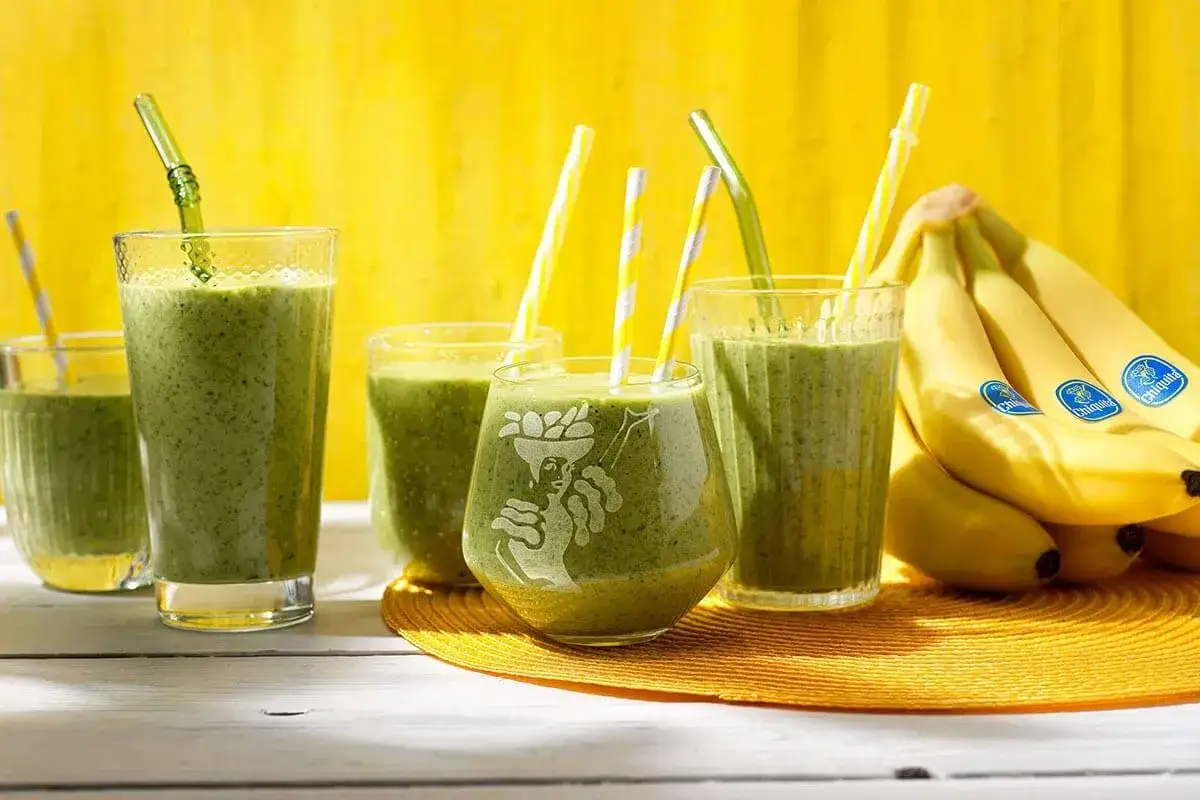 Beneficios del batido de espinacas y plátano para tu salud diaria