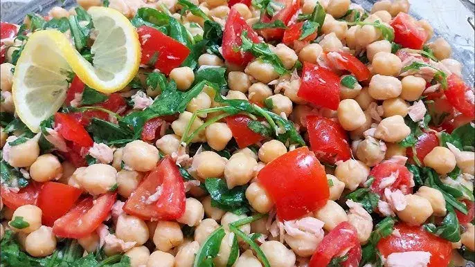 Insalata di Ceci: Ricetta Facile, Veloce e Nutriente