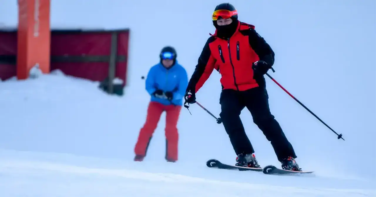 Gdzie na narty blisko Krakowa? TOP 5 stoków na szybki wypad!