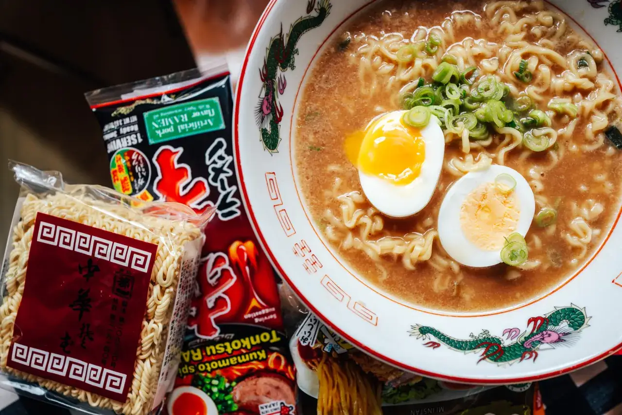 Pierwszy ramen? Wybierz idealny smak i jedz jak Japończyk!