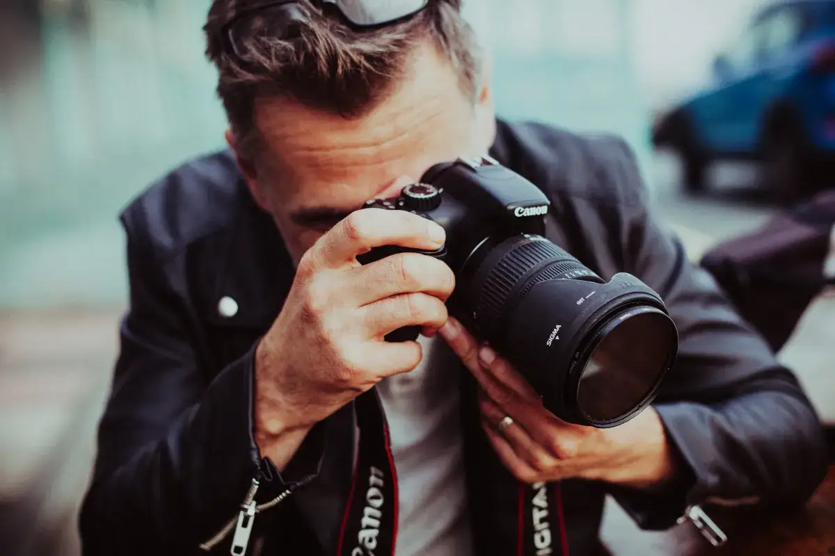 Ile zarabia fotograf miesięcznie? Fakty, które zaskoczą każdego