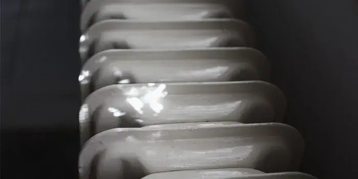 Likwidacja grzejnika w kuchni w bloku: co musisz wiedzieć przed usunięciem