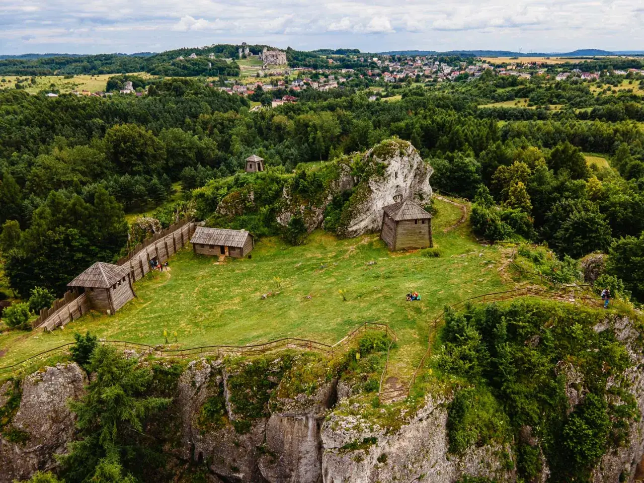 Gród na Górze Birów: Czy warto? Historia, praktyka, widoki!