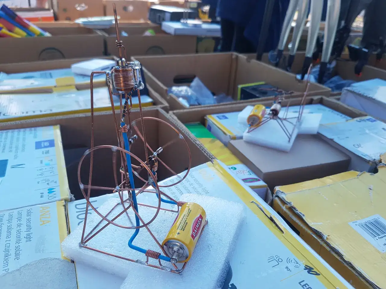 Zbuduj własny silnik elektryczny! Poznaj sekrety fizyki DIY