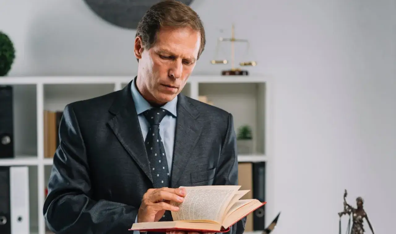 Jak cytować akty prawne: uniknij najczęstszych błędów i zasad