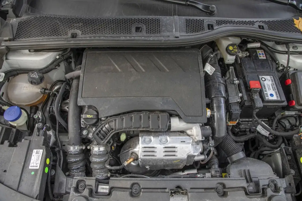 Opel Mokka: Silniki A/X i B który wybrać? Wady, zalety, awarie