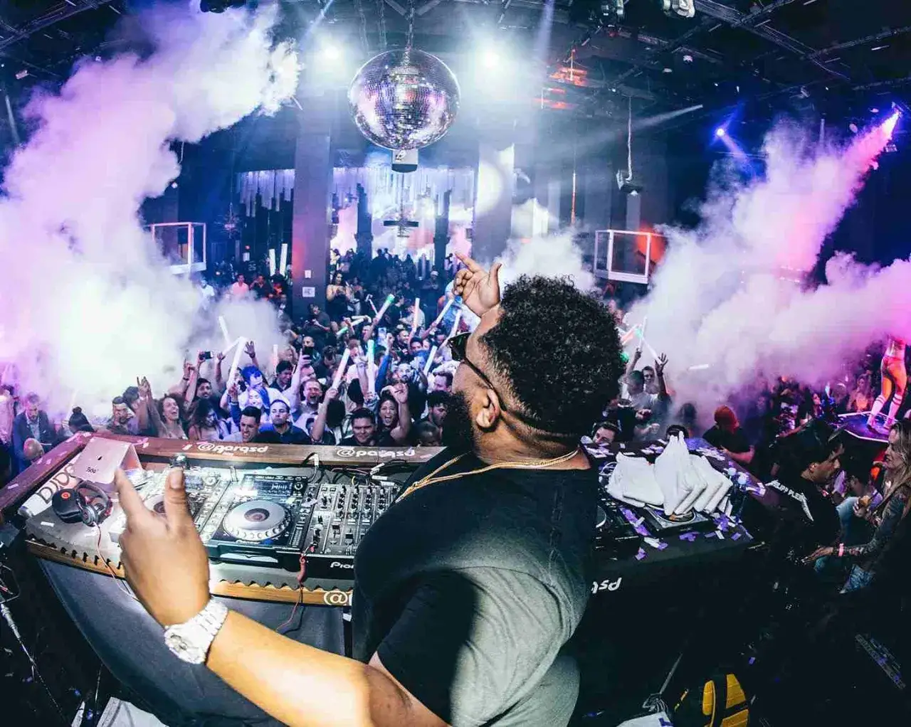 Bar Instytut: Świetna zabawa w sercu nocnego życia Warszawy