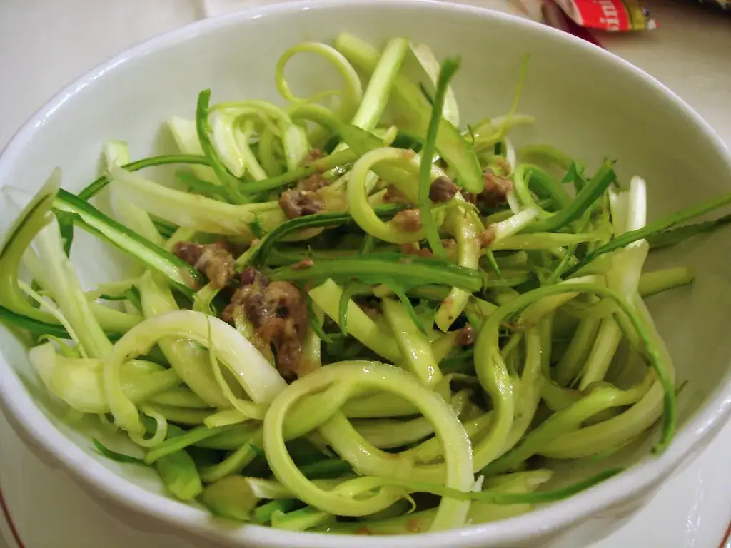 Puntarelle alla Romana: La Guida Definitiva per Ricci Croccanti