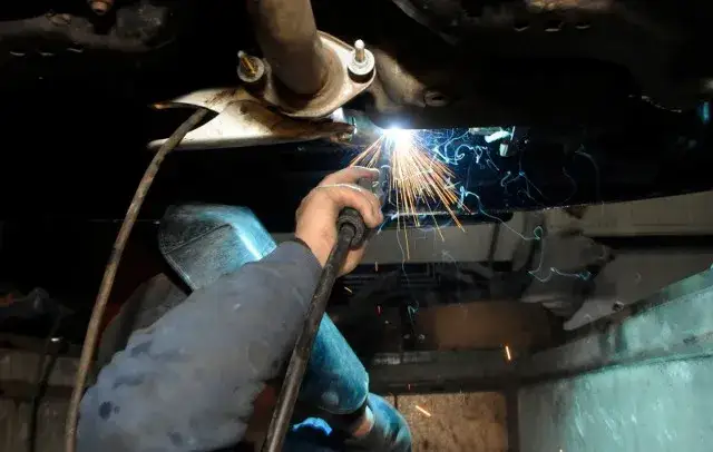 Kradzież katalizatora: Co grozi? Kary, paserstwo, konsekwencje prawne