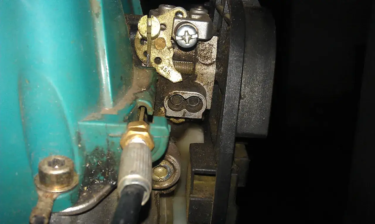 Makita BBC5700: Idealna mieszanka 50:1. Uniknij zatarcia silnika!