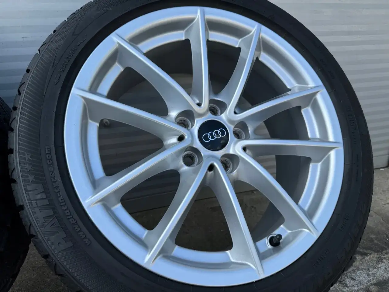 Odpowiednie opony do Audi A4 B6 z felgami 17 cali – uniknij błędów