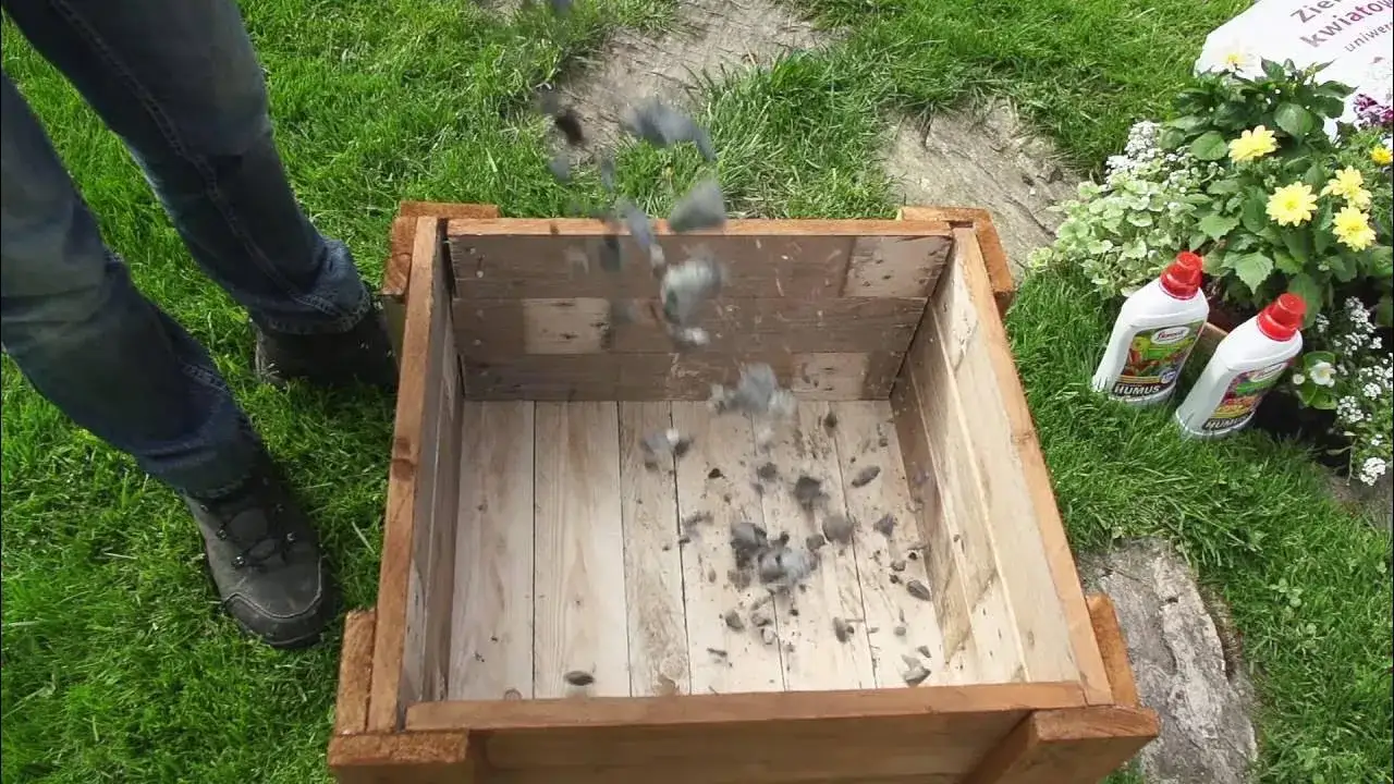 Jak zrobić kwietnik na balkon - proste metody i inspiracje DIY, które zachwycą